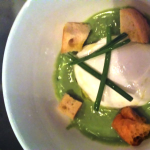 0144 poached egg with peas cream